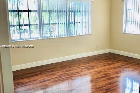 Condominio en venta en Hollywood, Florida, 2 dormitorios, 89.19 m2 № 1962774 - foto 6