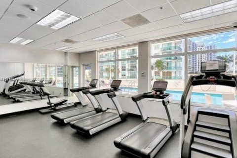 Condominio en venta en Miami, Florida, 1 dormitorio, 76.64 m2 № 1731427 - foto 9