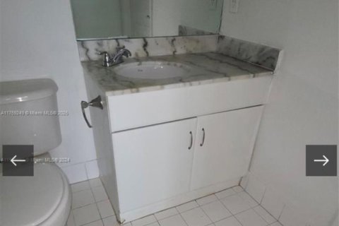 Condominio en venta en Miami, Florida, 1 dormitorio, 76.64 m2 № 1731427 - foto 17