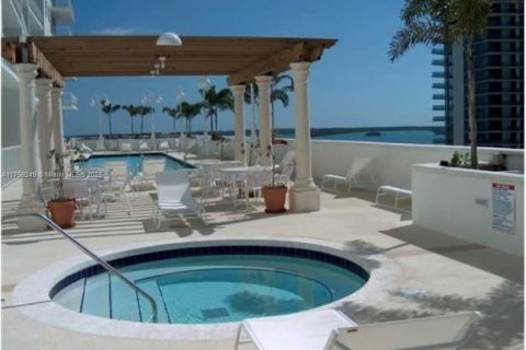 Condominio en venta en Miami, Florida, 1 dormitorio, 76.64 m2 № 1731427 - foto 3
