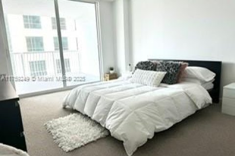 Condominio en venta en Miami, Florida, 1 dormitorio, 76.64 m2 № 1731427 - foto 13