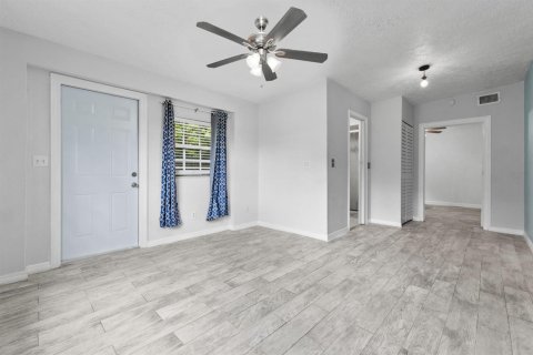 Casa en venta en St. Lucie, Florida, 3 dormitorios, 154.59 m2 № 2318343 - foto 18