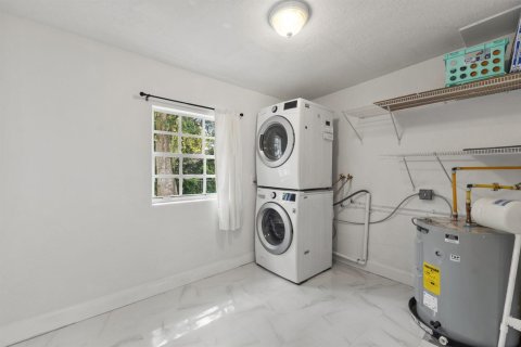 Casa en venta en St. Lucie, Florida, 3 dormitorios, 154.59 m2 № 2318343 - foto 10