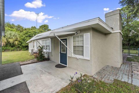 House in St. Lucie, Florida 3 bedrooms, 154.59 sq.m. № 2318343