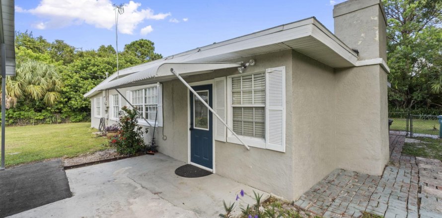 Casa en St. Lucie, Florida 3 dormitorios, 154.59 m2 № 2318343