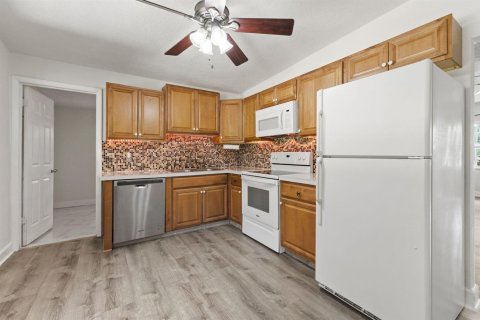 Casa en venta en St. Lucie, Florida, 3 dormitorios, 154.59 m2 № 2318343 - foto 8