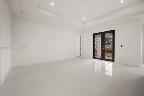 Купить виллу или дом в Лихай-Эйкерс, Флорида 4 спальни, № 2060901 - фото 12