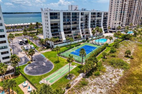 Condo in Clearwater, Florida, 2 bedrooms № 2222192 - photo 4