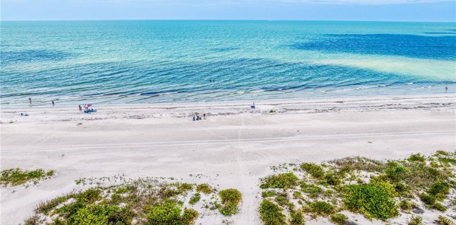 Condo in Clearwater, Florida, 2 bedrooms № 2222192