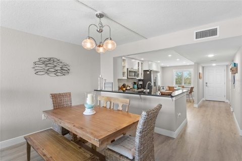 Condo in Clearwater, Florida, 2 bedrooms № 2222192 - photo 26