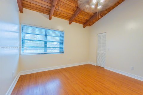 Adosado en venta en Miami, Florida, 2 dormitorios, 131.46 m2 № 1948702 - foto 20