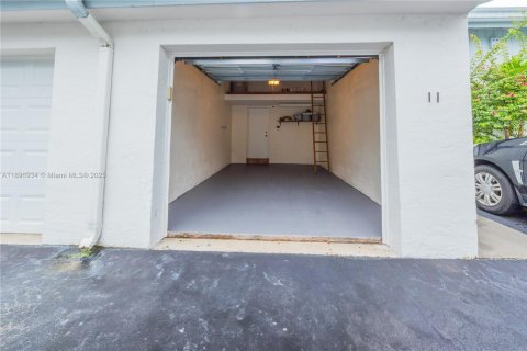 Adosado en venta en Miami, Florida, 2 dormitorios, 131.46 m2 № 1948702 - foto 30