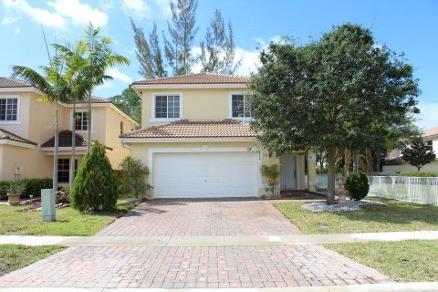 Villa ou maison à West Palm Beach, Floride 4 chambres, 213.3 m2 № 2247577