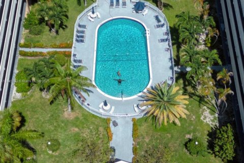 Copropriété à louer à Hallandale Beach, Floride: 2 chambres, 99.41 m2 № 1842602 - photo 29