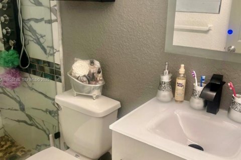 Villa ou maison à vendre à Miami Gardens, Floride: 3 chambres, 108.88 m2 № 1986610 - photo 9