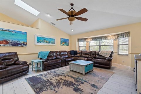 Casa en venta en Port Charlotte, Florida, 5 dormitorios, 264.77 m2 № 1532360 - foto 19