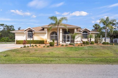 Casa en venta en Port Charlotte, Florida, 5 dormitorios, 264.77 m2 № 1532360 - foto 3