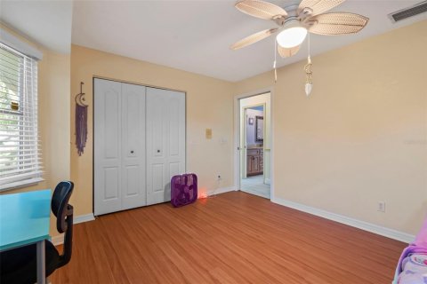 Casa en venta en Port Charlotte, Florida, 5 dormitorios, 264.77 m2 № 1532360 - foto 27