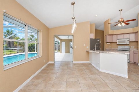 Villa ou maison à vendre à North Port, Floride: 3 chambres, 159.79 m2 № 2427229 - photo 22