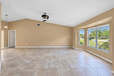 Villa ou maison à vendre à North Port, Floride: 3 chambres, 159.79 m2 № 2427229 - photo 7