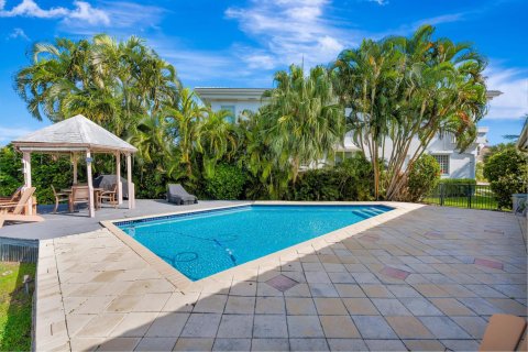 House in Highland Beach, Florida 4 bedrooms, 290.04 sq.m. № 2179460 - photo 19