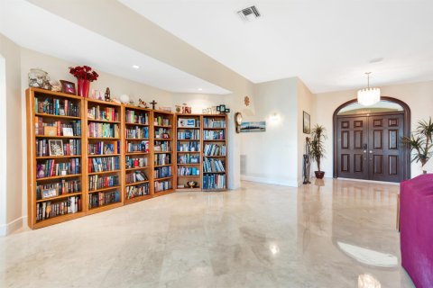House in Highland Beach, Florida 4 bedrooms, 290.04 sq.m. № 2179460 - photo 28