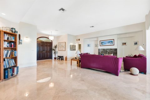 House in Highland Beach, Florida 4 bedrooms, 290.04 sq.m. № 2179460 - photo 29