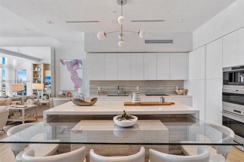 Condominio en venta en Miami Beach, Florida, 2 dormitorios, 145.76 m2 № 1976056 - foto 22