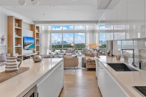 Condominio en venta en Miami Beach, Florida, 2 dormitorios, 145.76 m2 № 1976056 - foto 21