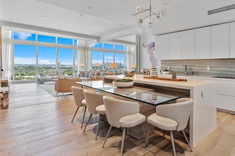 Condominio en venta en Miami Beach, Florida, 2 dormitorios, 145.76 m2 № 1976056 - foto 11