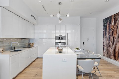 Condominio en venta en Miami Beach, Florida, 2 dormitorios, 145.76 m2 № 1976056 - foto 25