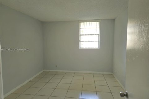 Купить кондоминиум в Майами, Флорида 1 спальня, 56.21м2, № 2051972 - фото 6