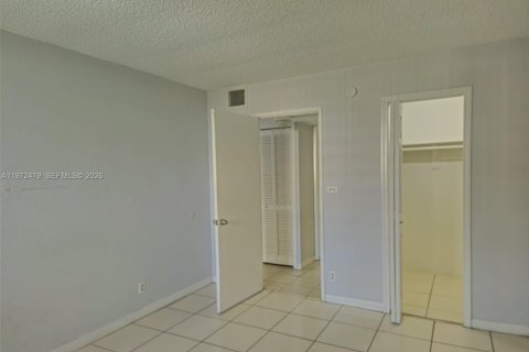 Купить кондоминиум в Майами, Флорида 1 спальня, 56.21м2, № 2051972 - фото 5