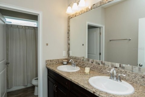 Villa ou maison à vendre à Wesley Chapel, Floride: 4 chambres, 231.79 m2 № 2416784 - photo 19