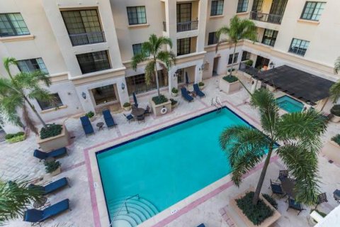 Condo in Boca Raton, Florida, 1 bedroom  № 2171818 - photo 13