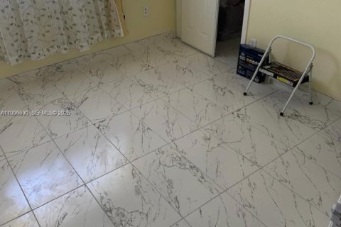 Купить виллу или дом в Холливуд, Флорида 2 спальни, 183.2м2, № 1989420 - фото 26