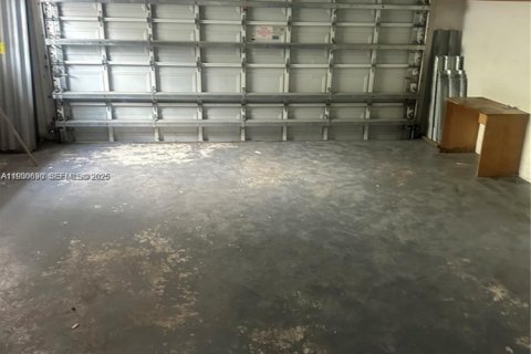 Купить виллу или дом в Холливуд, Флорида 2 спальни, 183.2м2, № 1989420 - фото 19