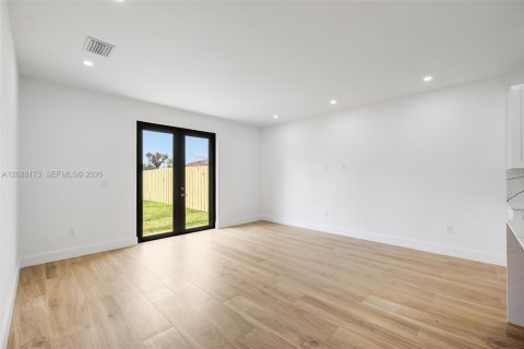 Casa en alquiler en Goulds, Florida, 3 dormitorios, 116.96 m2 № 2085838 - foto 12