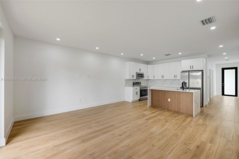 Casa en alquiler en Goulds, Florida, 3 dormitorios, 116.96 m2 № 2085838 - foto 15