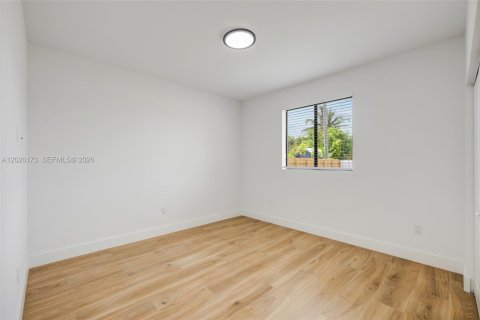 Casa en alquiler en Goulds, Florida, 3 dormitorios, 116.96 m2 № 2085838 - foto 17