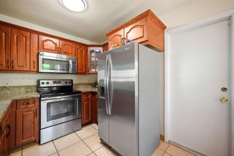 Villa ou maison à vendre à Miramar, Floride: 2 chambres, 93.83 m2 № 2074724 - photo 11