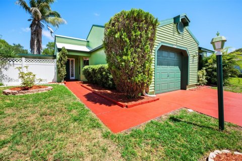 Villa ou maison à vendre à Miramar, Floride: 2 chambres, 93.83 m2 № 2074724 - photo 3