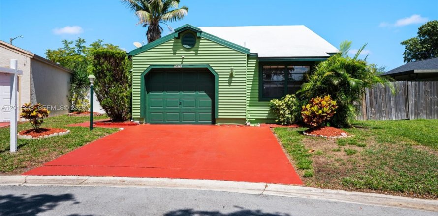 Villa ou maison à Miramar, Floride 2 chambres, 93.83 m2 № 2074724