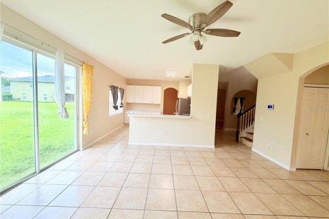 Villa ou maison à vendre à Kissimmee, Floride: 4 chambres, 221.85 m2 № 2226038 - photo 9