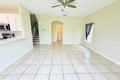 Villa ou maison à vendre à Kissimmee, Floride: 4 chambres, 221.85 m2 № 2226038 - photo 10