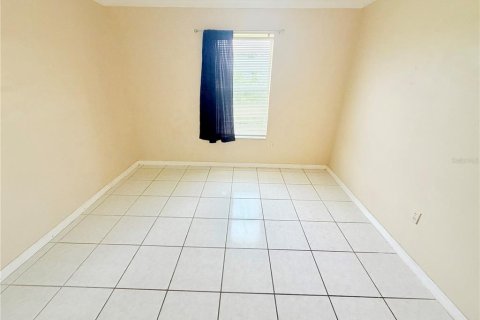 Villa ou maison à vendre à Kissimmee, Floride: 4 chambres, 221.85 m2 № 2226038 - photo 28