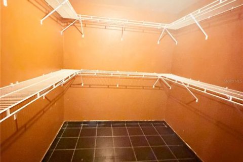 Villa ou maison à vendre à Kissimmee, Floride: 4 chambres, 221.85 m2 № 2226038 - photo 25