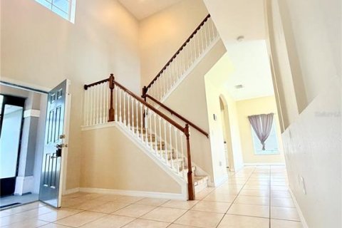 Villa ou maison à vendre à Kissimmee, Floride: 4 chambres, 221.85 m2 № 2226038 - photo 4