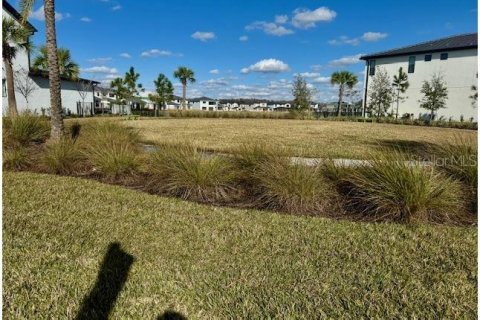 Casa en venta en Orlando, Florida, 5 dormitorios, 472.97 m2 № 1915439 - foto 7