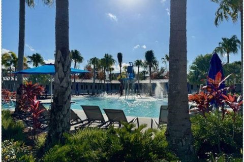 Casa en venta en Orlando, Florida, 5 dormitorios, 472.97 m2 № 1915439 - foto 13